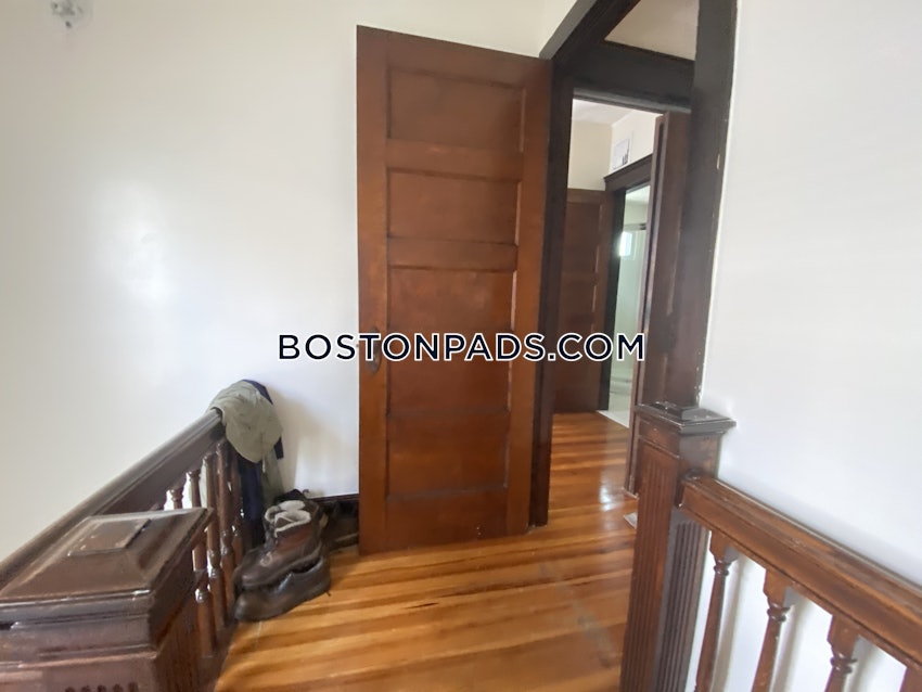 BOSTON - BRIGHTON - OAK SQUARE - 3 Beds, 2 Baths - Image 7