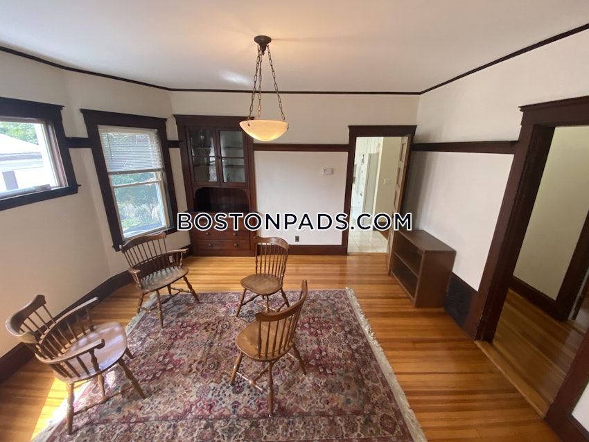 BOSTON - BRIGHTON - OAK SQUARE - 3 Beds, 2 Baths - Image 4