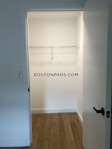 Boston - 2 Beds, 2 Baths