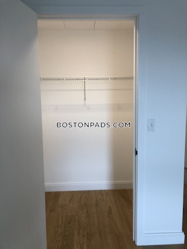 Boston - 2 Beds, 2 Baths