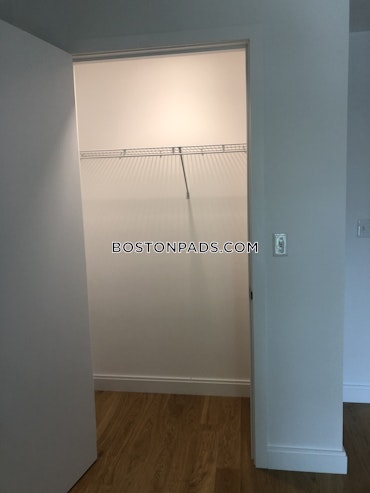 Boston - 2 Beds, 2 Baths