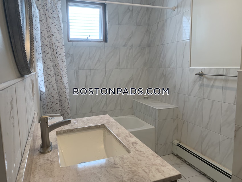 SOMERVILLE- DALI/ INMAN SQUARES - 4 Beds, 1 Bath - Image 1