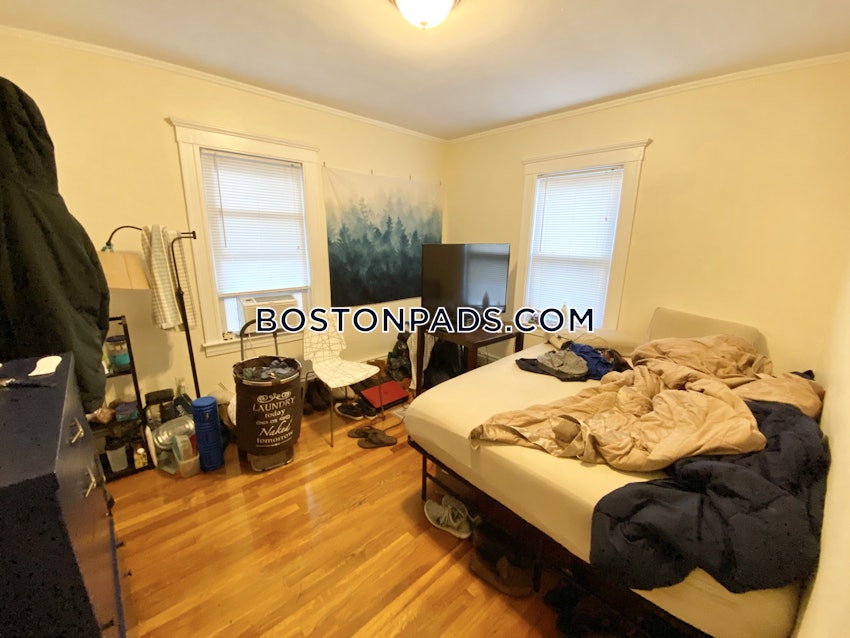 BROOKLINE- BROOKLINE VILLAGE - 3 Beds, 1 Bath - Image 5