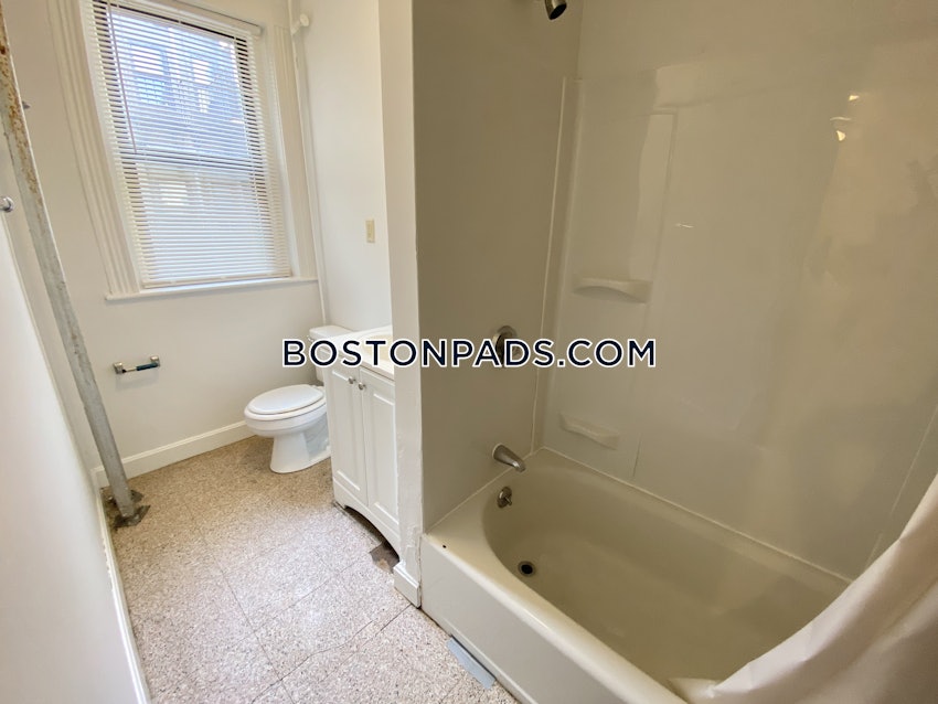 BOSTON - FENWAY/KENMORE - 2 Beds, 1 Bath - Image 11
