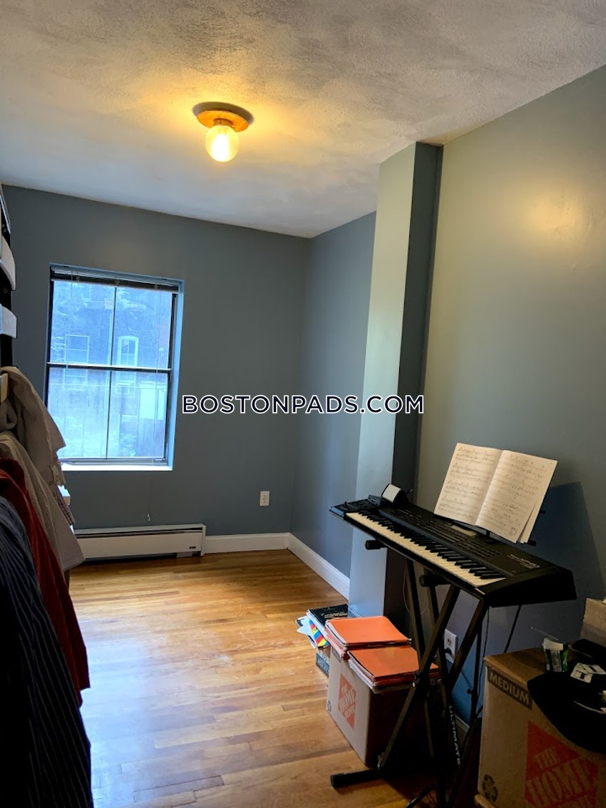 BOSTON - SOUTH END - 2 Beds, 1 Bath - Image 11