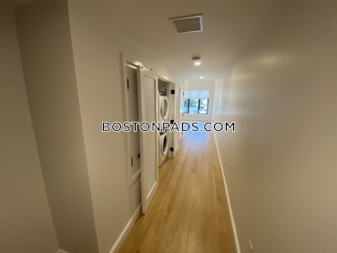 Boston - 2 Beds, 2 Baths