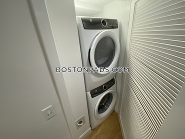 Boston - 2 Beds, 2 Baths
