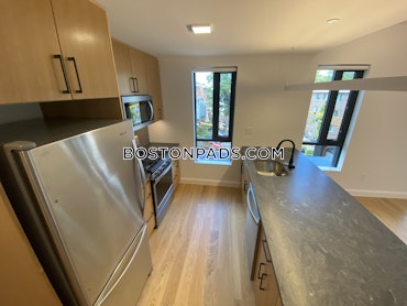 Boston - 2 Beds, 2 Baths