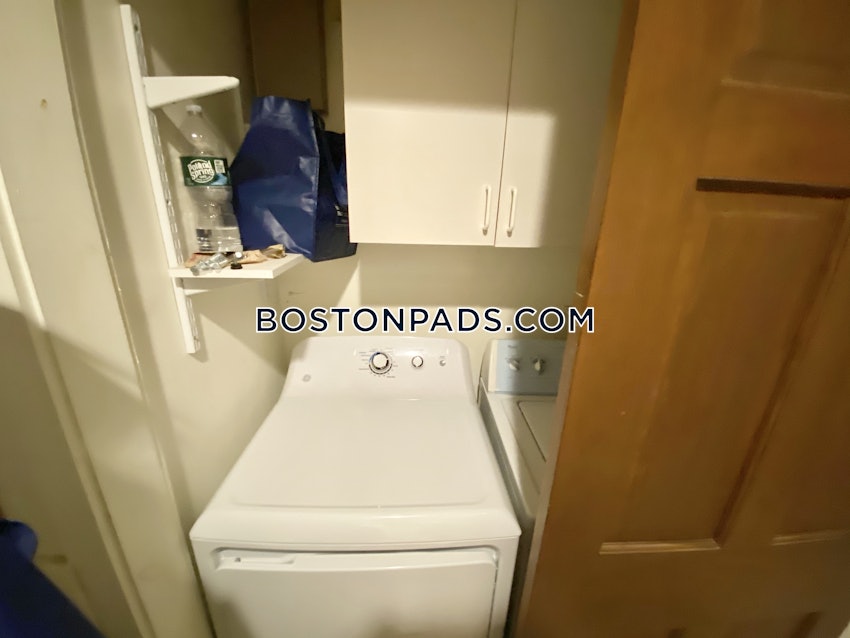 BOSTON - NORTHEASTERN/SYMPHONY - 3 Beds, 1.5 Baths - Image 18