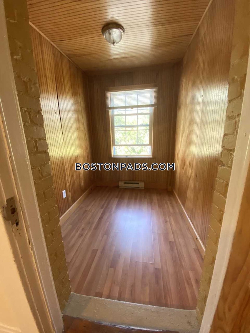 BOSTON - ALLSTON - 4 Beds, 2 Baths - Image 3