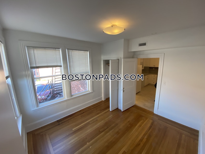 BOSTON - BRIGHTON- WASHINGTON ST./ ALLSTON ST. - 3 Beds, 2 Baths - Image 6