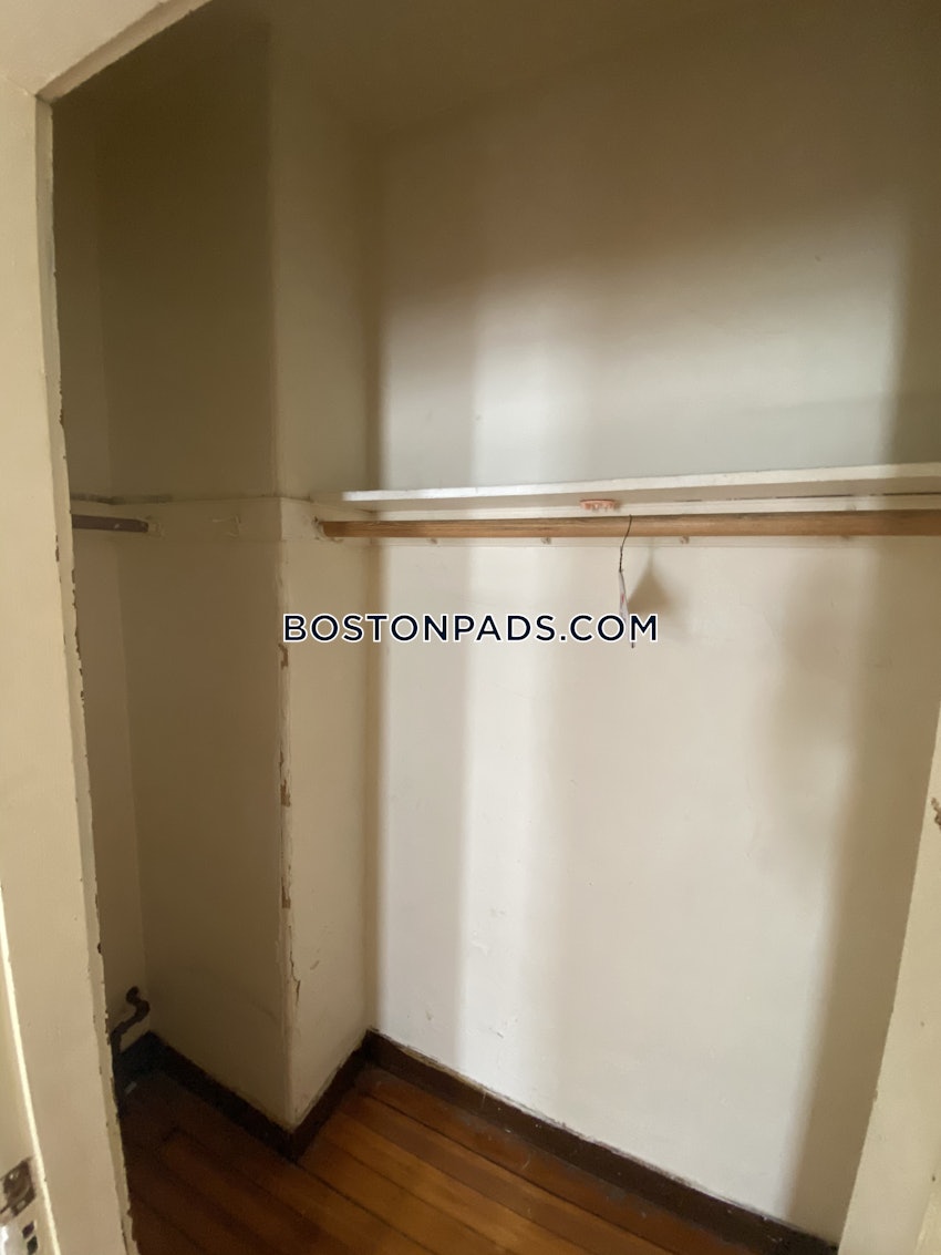 BOSTON - DORCHESTER - BOWDOIN STREET AREA - 3 Beds, 1 Bath - Image 4