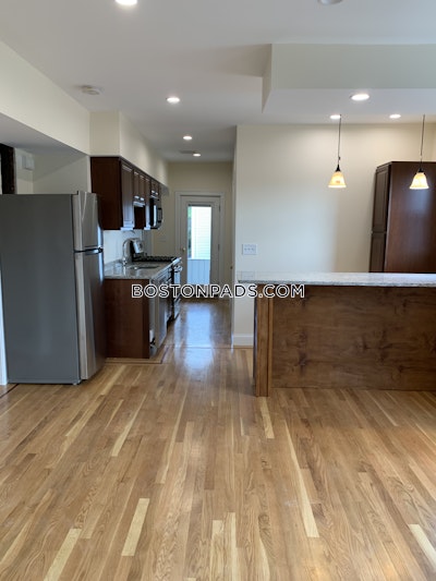 Somerville 4 Bed 1 Bath SOMERVILLE  Porter Square - $4,100 No Fee