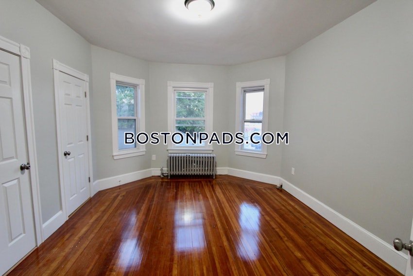 REVERE - 4 Beds, 2 Baths - Image 3