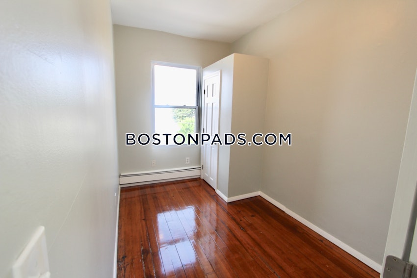 REVERE - 4 Beds, 1 Bath - Image 3