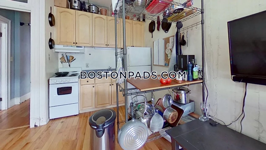 BOSTON - ALLSTON - 1 Bed, 1 Bath - Image 1