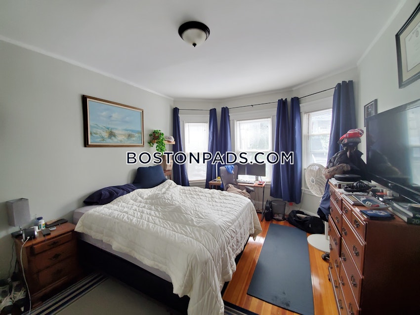 BOSTON - DORCHESTER - SAVIN HILL - 3 Beds, 1 Bath - Image 5