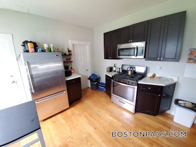 Dorchester 3 Beds 1 Bath on Peverell St in Boston Boston - $2,600 50% Fee