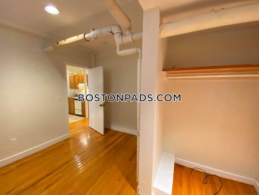 BOSTON - NORTHEASTERN/SYMPHONY - 2 Beds, 1 Bath - Image 7