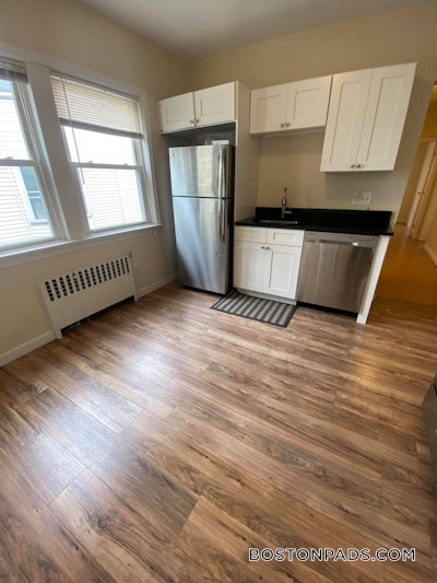 Medford 4 Beds 1 Bath  Tufts - $3,000