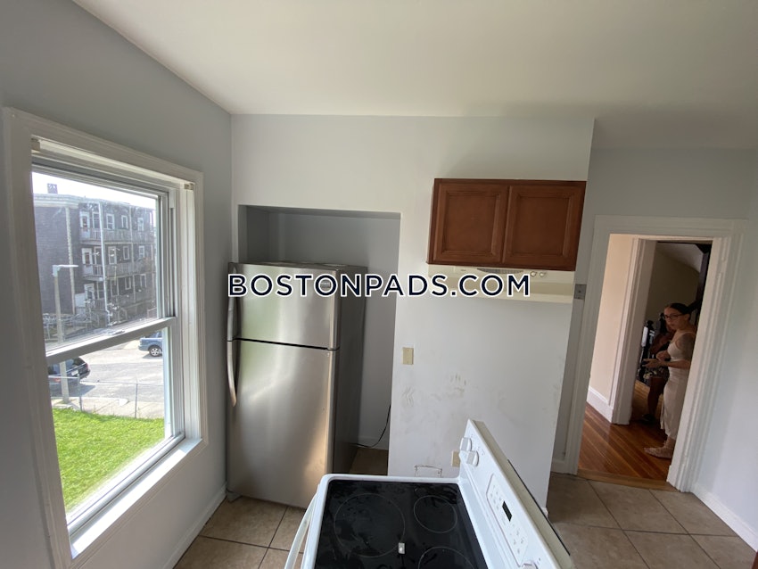 BOSTON - DORCHESTER - UPHAMS CORNER - 3 Beds, 1 Bath - Image 18