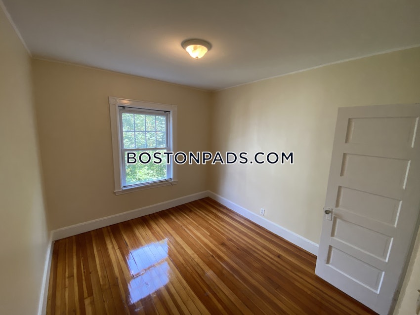 BOSTON - DORCHESTER - UPHAMS CORNER - 3 Beds, 1 Bath - Image 3