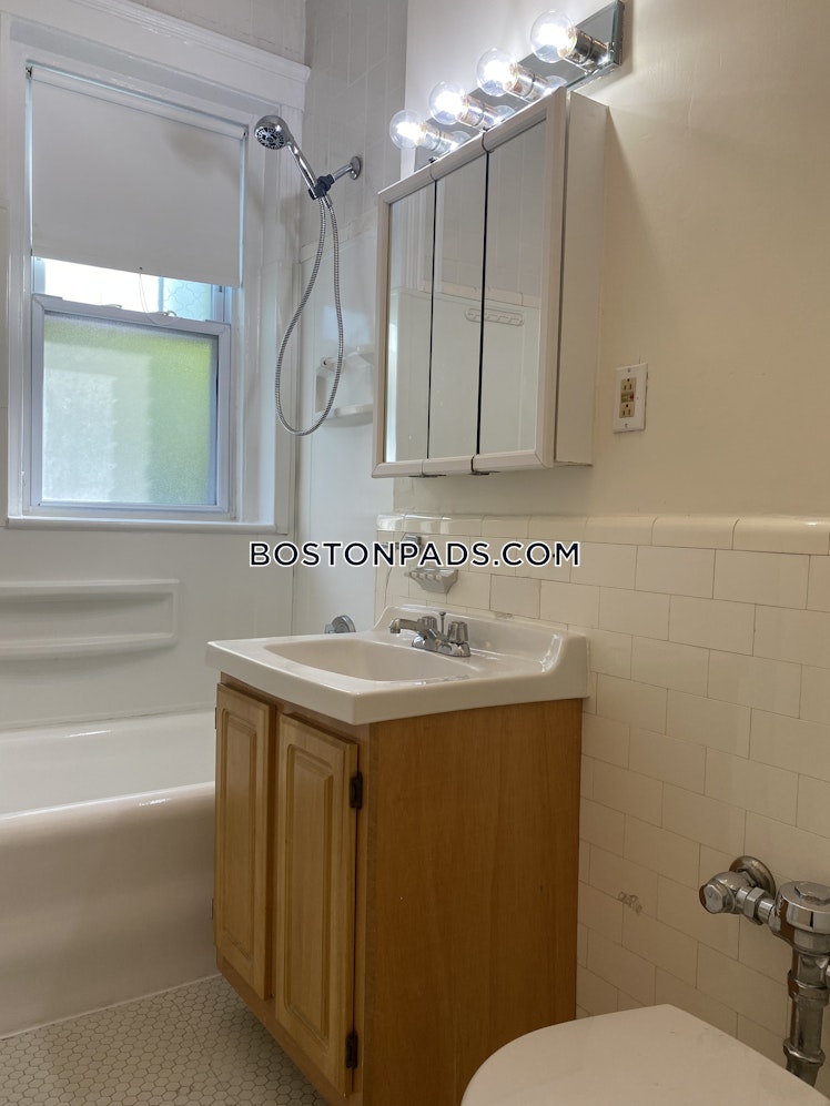 Alton Place, Brookline