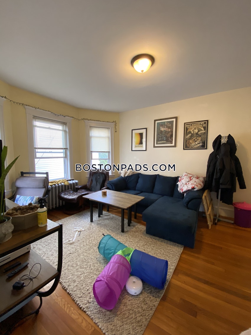 BOSTON - JAMAICA PLAIN - STONY BROOK - 4 Beds, 2 Baths - Image 16