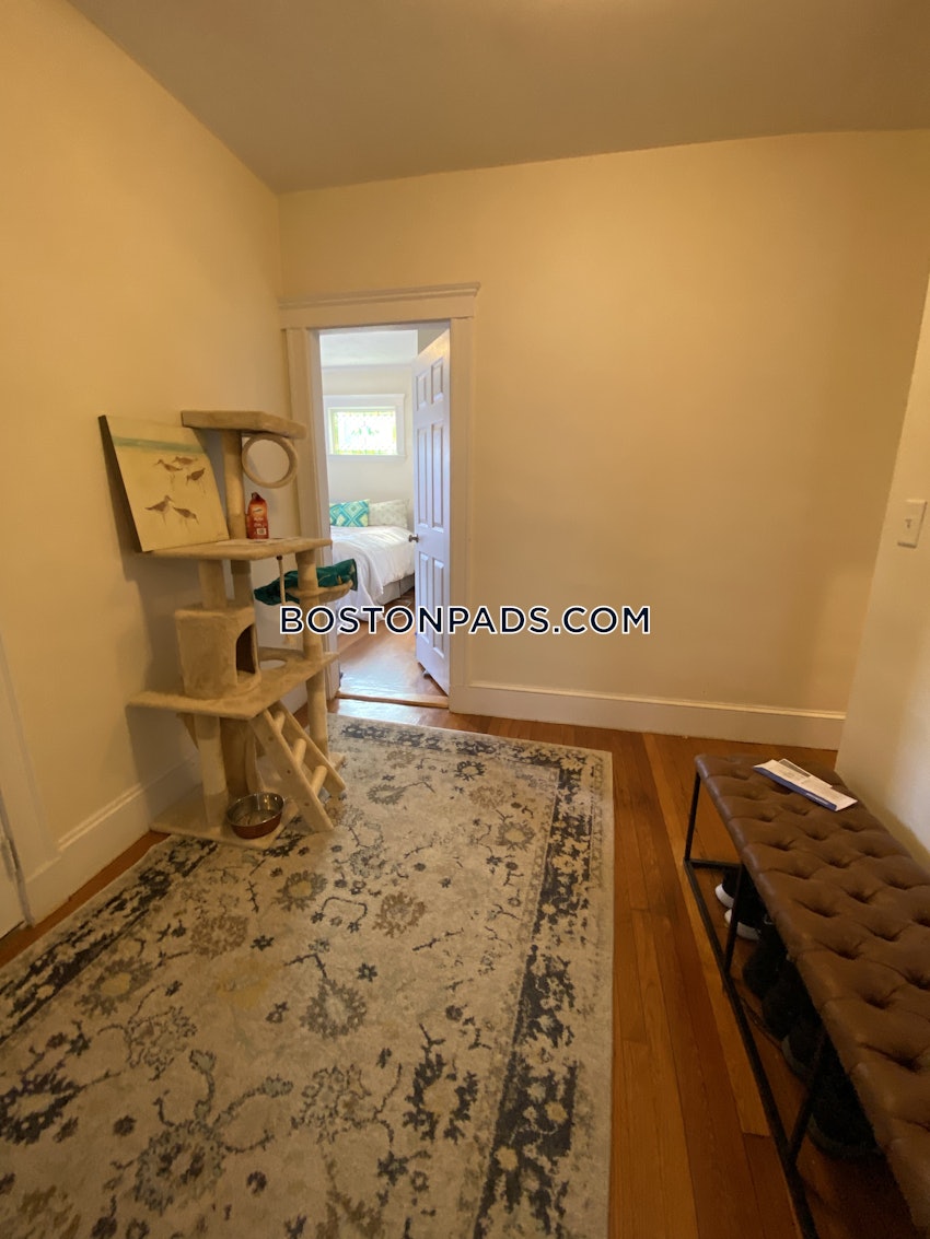 BOSTON - JAMAICA PLAIN - STONY BROOK - 4 Beds, 2 Baths - Image 15