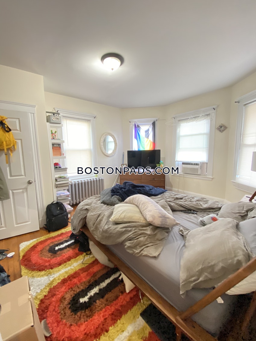 BOSTON - JAMAICA PLAIN - STONY BROOK - 4 Beds, 2 Baths - Image 14