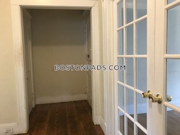 Boston - 3 Beds, 1 Baths