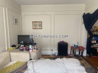 Commonwealth Ave. Boston