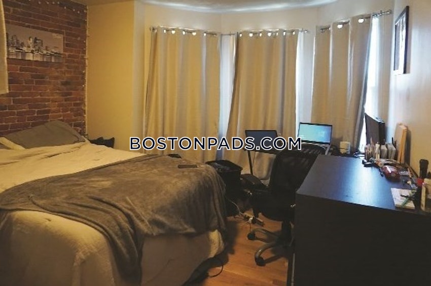 SOMERVILLE - EAST SOMERVILLE - 4 Beds, 2 Baths - Image 7