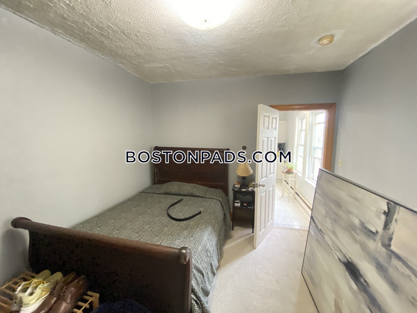 BOSTON - FORT HILL - 2 Beds, 1 Bath - Image 10