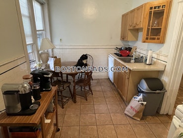 Boston - 4 Beds, 1 Baths