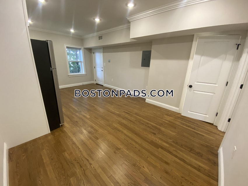 BOSTON - JAMAICA PLAIN - JACKSON SQUARE - 1 Bed, 1 Bath - Image 17