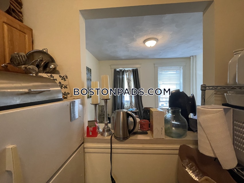 BOSTON - FENWAY/KENMORE - 1 Bed, 1 Bath - Image 12