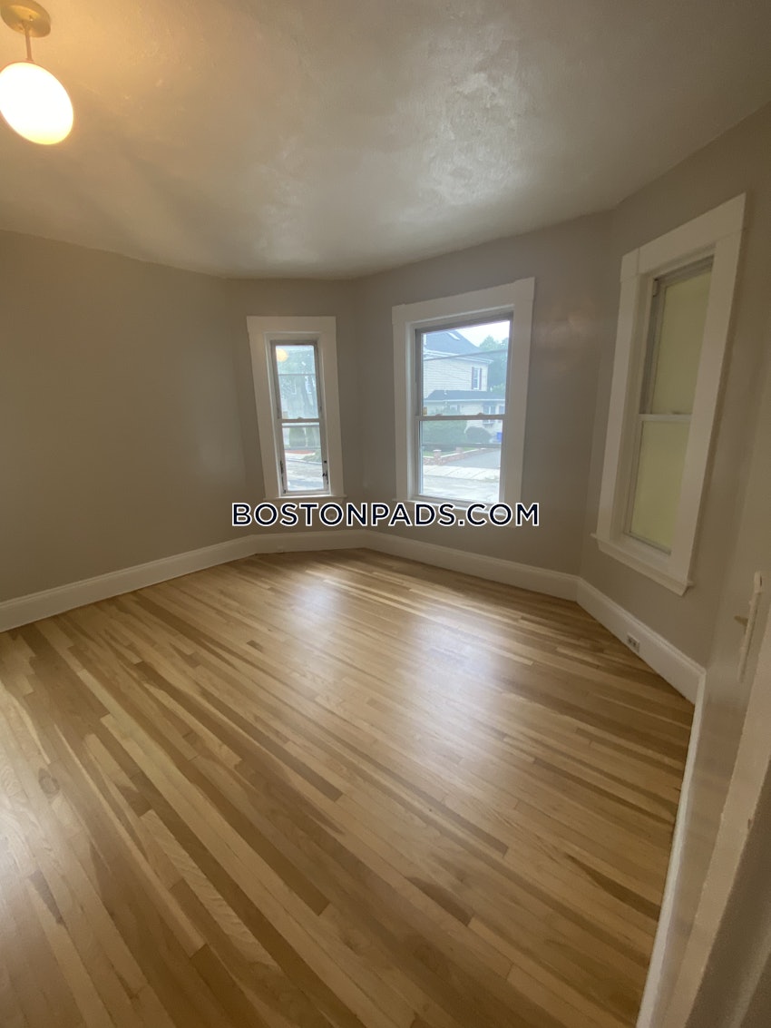 MALDEN - 3 Beds, 1 Bath - Image 29