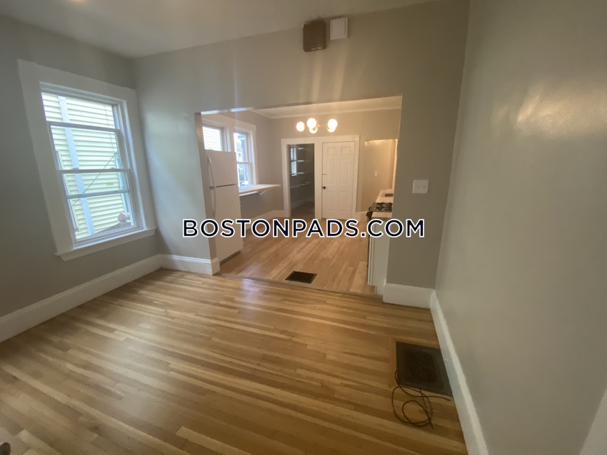 MALDEN - 3 Beds, 1 Bath - Image 28