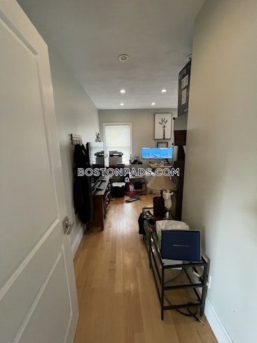 Boston - 3 Beds, 1 Baths