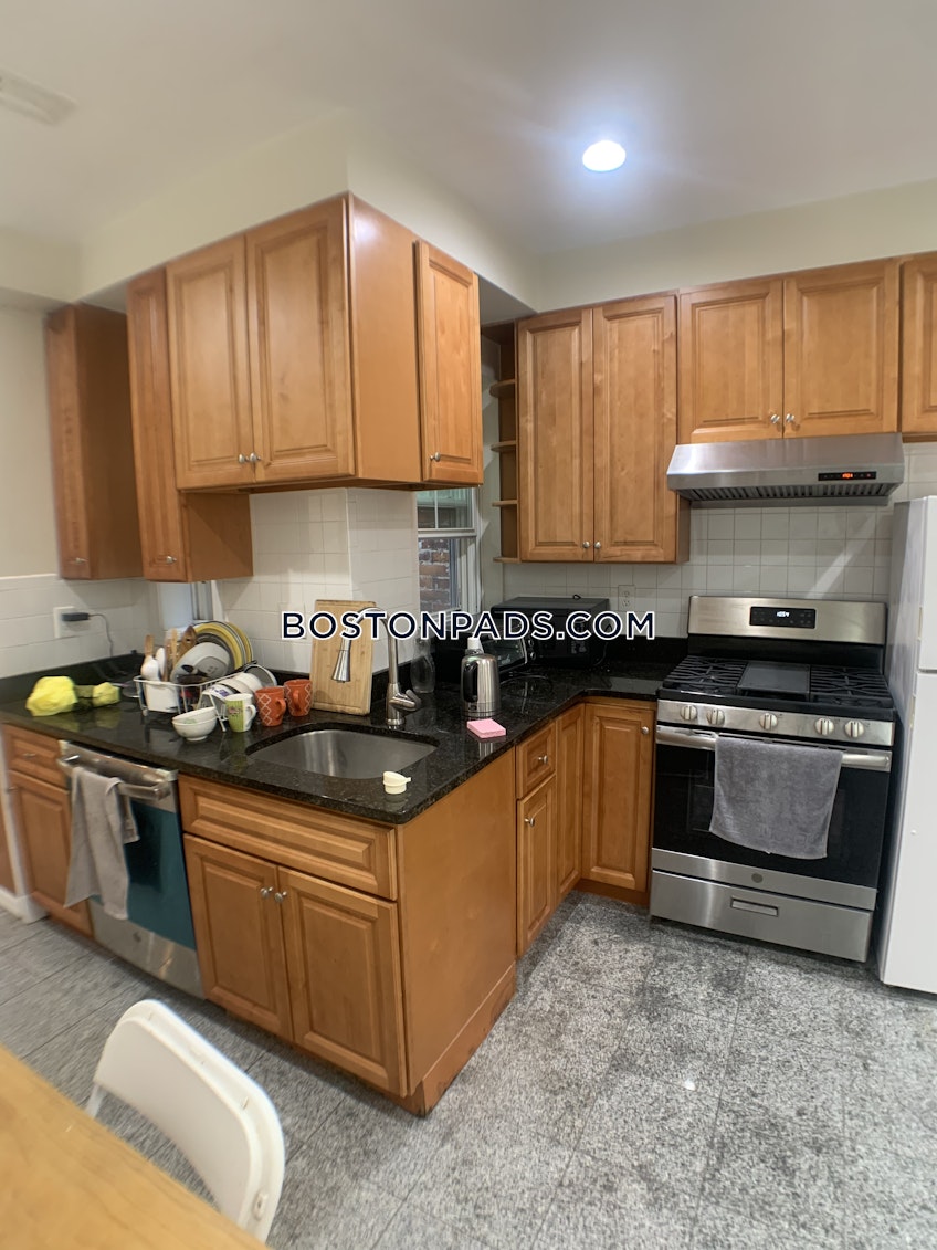 Boston - $6,100+ /month