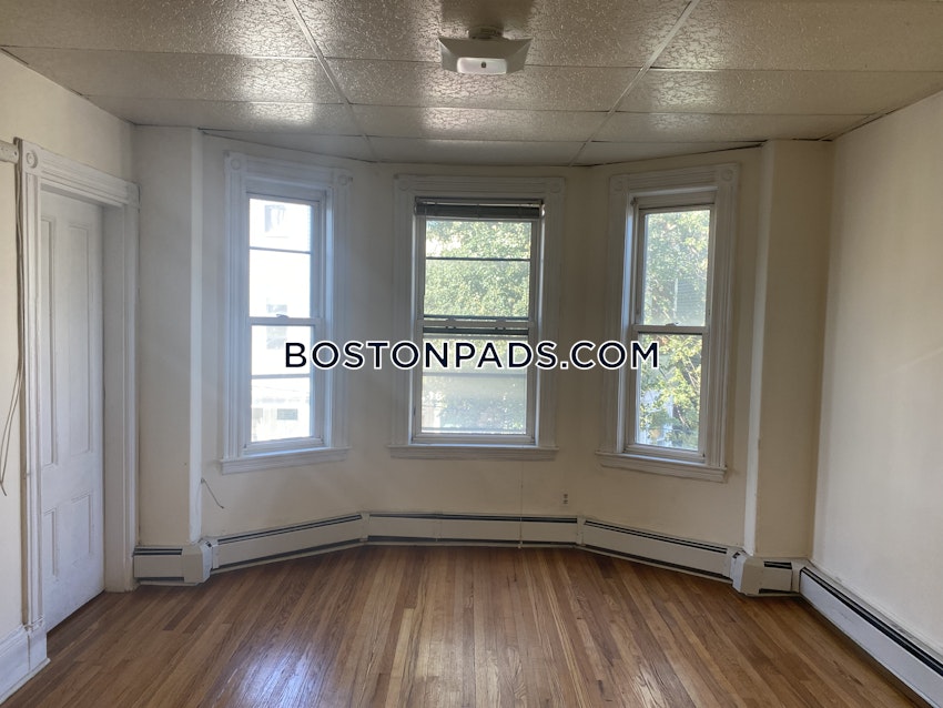 BOSTON - DORCHESTER/SOUTH BOSTON BORDER - 2 Beds, 1 Bath - Image 8