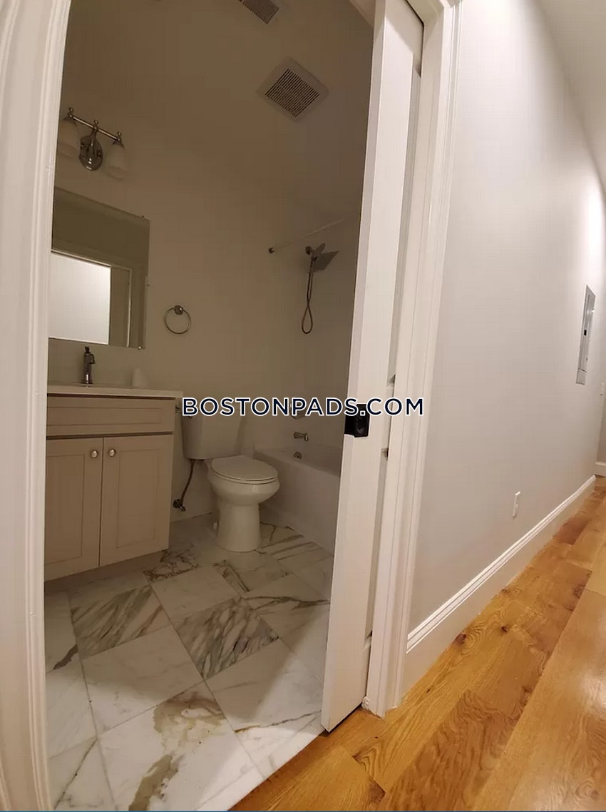 BOSTON - SOUTH BOSTON - ANDREW SQUARE - 3 Beds, 3.5 Baths - Image 18