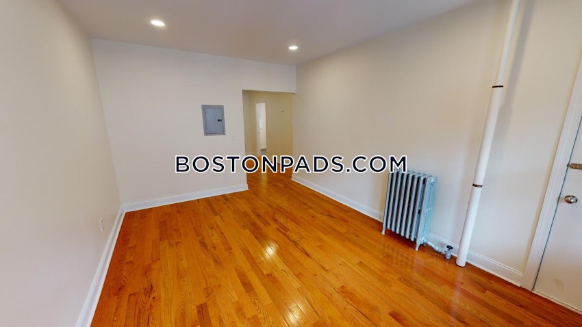 BOSTON - BRIGHTON - CLEVELAND CIRCLE - 1 Bed, 1 Bath - Image 2