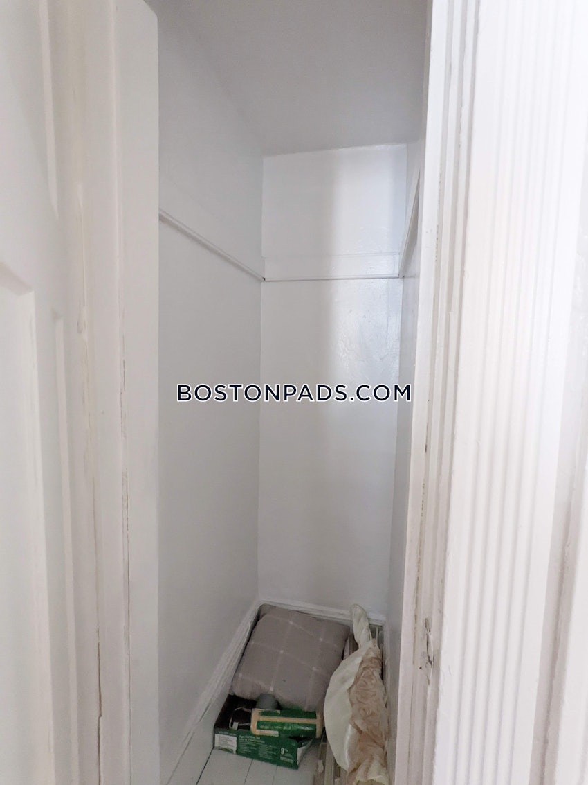 BOSTON - DORCHESTER - CENTER - 4 Beds, 1 Bath - Image 13