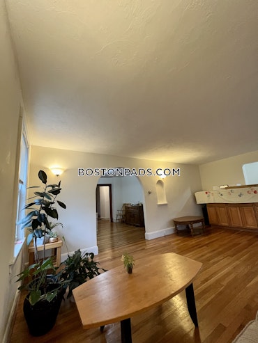 Boston - 4 Beds, 1 Baths