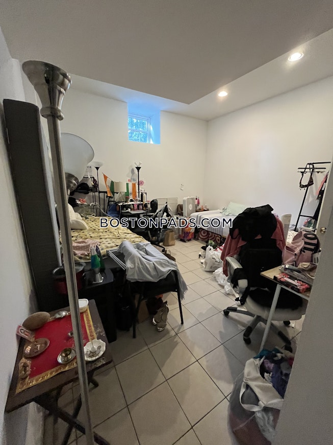 Boston - $5,000+ /mo