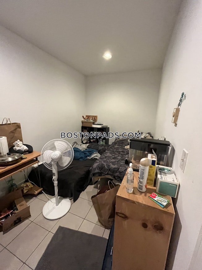 Boston - $5,000+ /mo