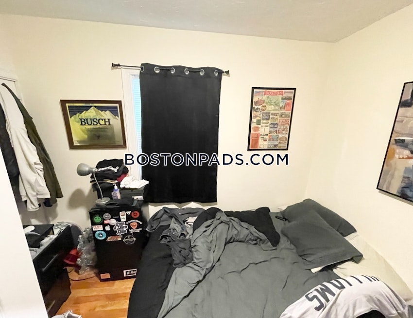 BOSTON - DORCHESTER/SOUTH BOSTON BORDER - 3 Beds, 1 Bath - Image 8