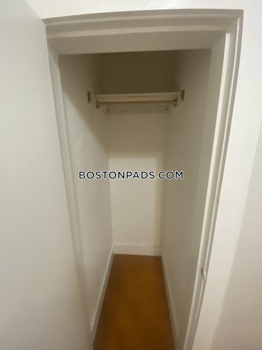 BOSTON - DORCHESTER/SOUTH BOSTON BORDER - 3 Beds, 1 Bath - Image 24